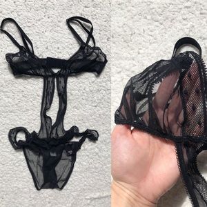 Victoria’s Secret Unlined Teddy